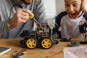 7 Advanced Modules in Online STEM Programs