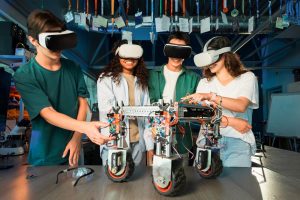 7 Advanced Modules in Online STEM Programs