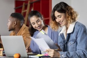 5 Top Scholarships for Homeschoolers