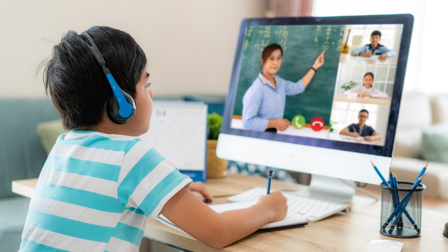 5 Top Accredited Online Homeschool Programs K-12 with Curriculum Options