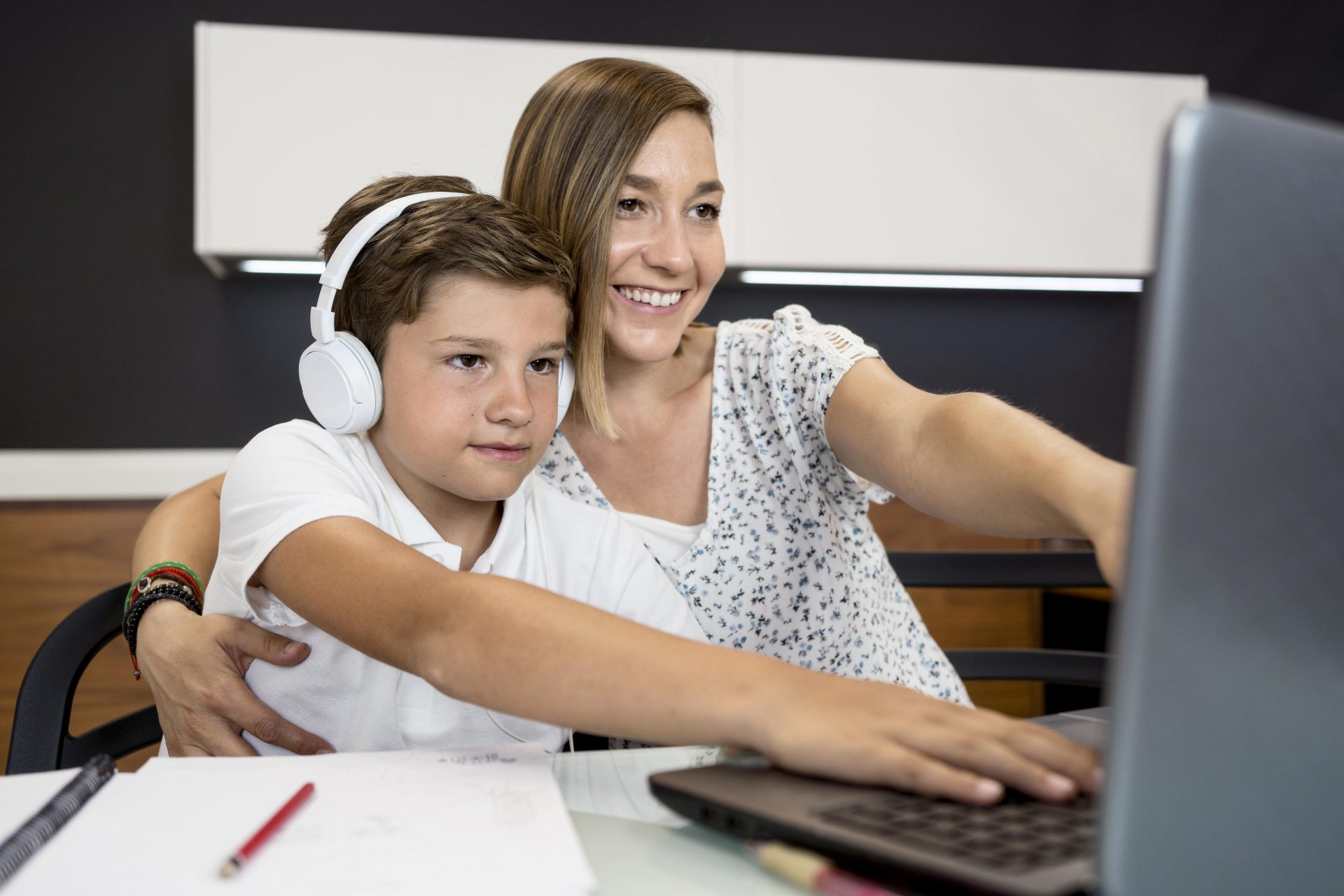 Escolarización por Internet: Las ventajas de la educación en línea para los estudiantes