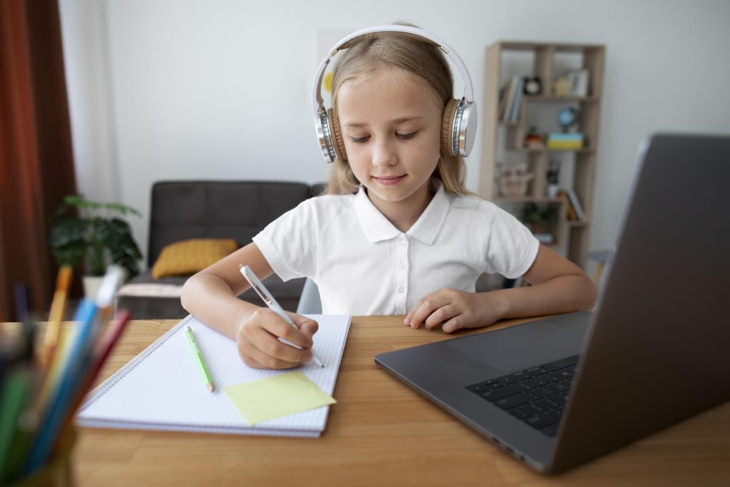 Homeschooling in Saudi Arabia – Legal? What Expat Families Need to Know