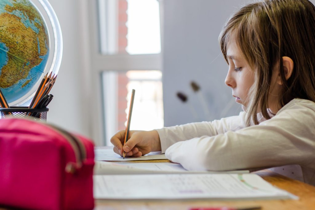 Best Online School in Italy for Expat Families