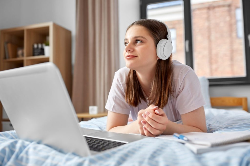 Earning a US High School Diploma While Living in France